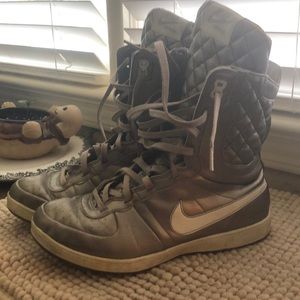 Nike Legend SS Hi Premium quilted metallic sneaker